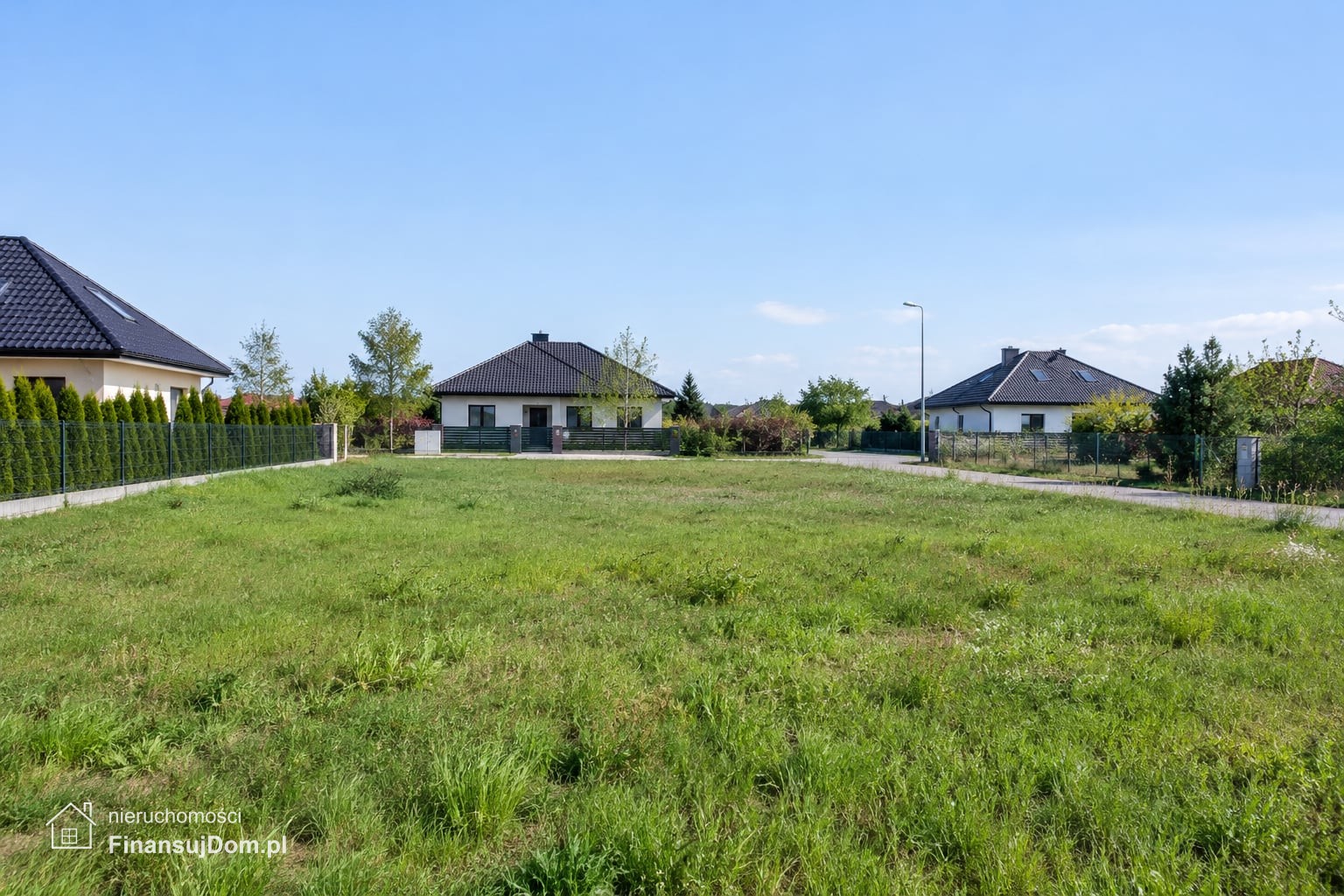 Działka budowlana 700 m², Siechnice — zdjęcie 2 z 5